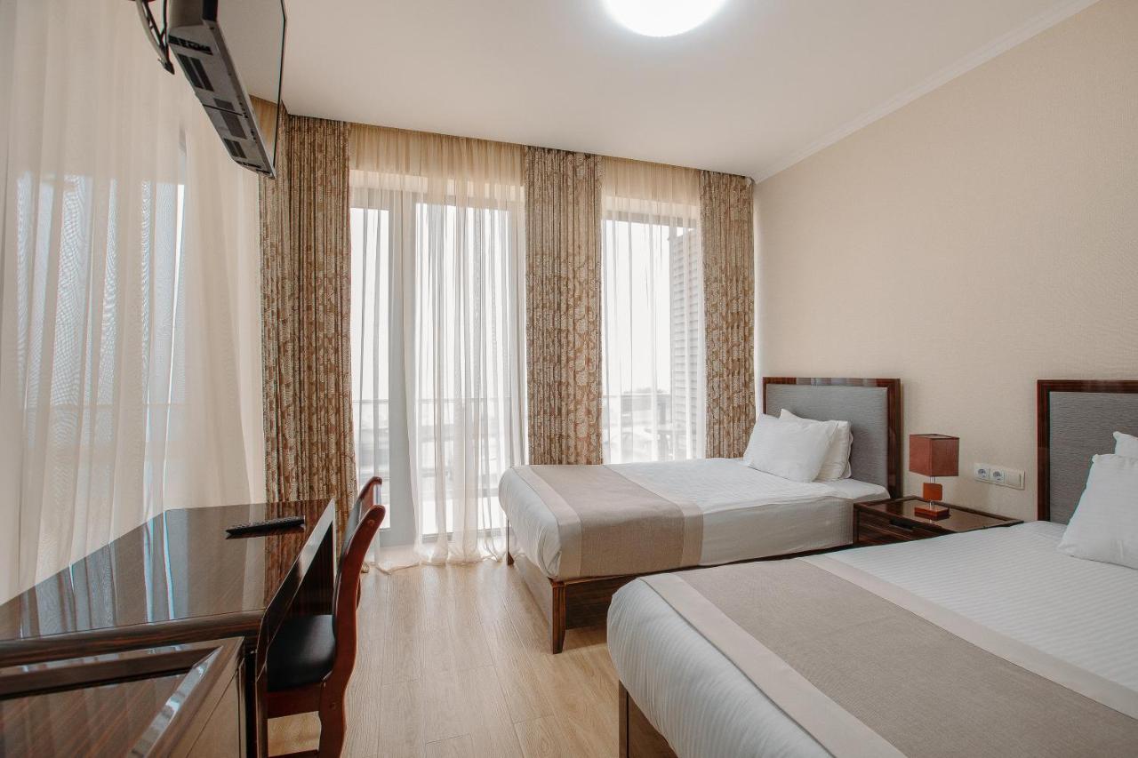 Lisi Hills Hotel Tbiliszi Kültér fotó