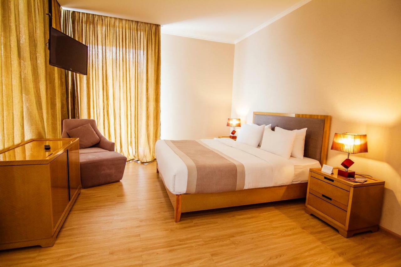 Lisi Hills Hotel Tbiliszi Kültér fotó