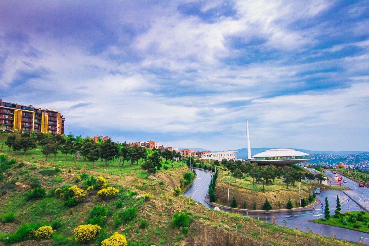Lisi Hills Hotel Tbiliszi Kültér fotó