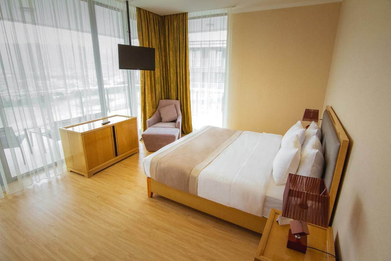 Lisi Hills Hotel Tbiliszi Kültér fotó